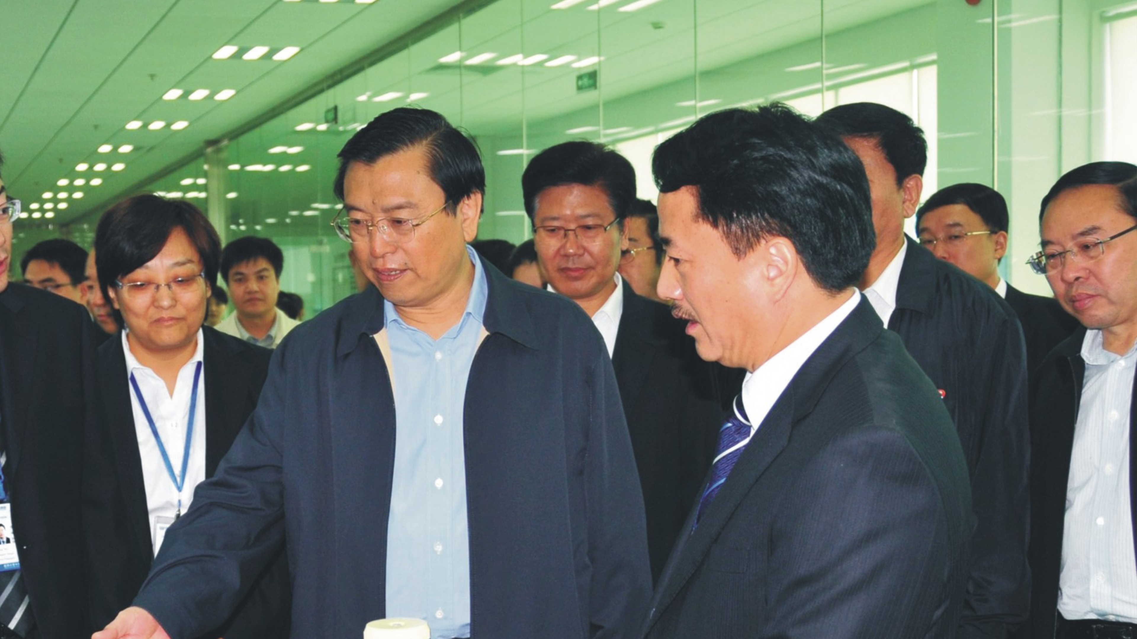 时任全国人大常委会委员长、时任国务院副总理张德江同志视察威胜