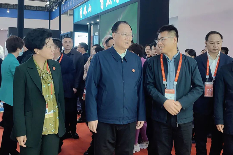 “威胜做得很好！”——惟远能源在首届链博会上获省长点赞